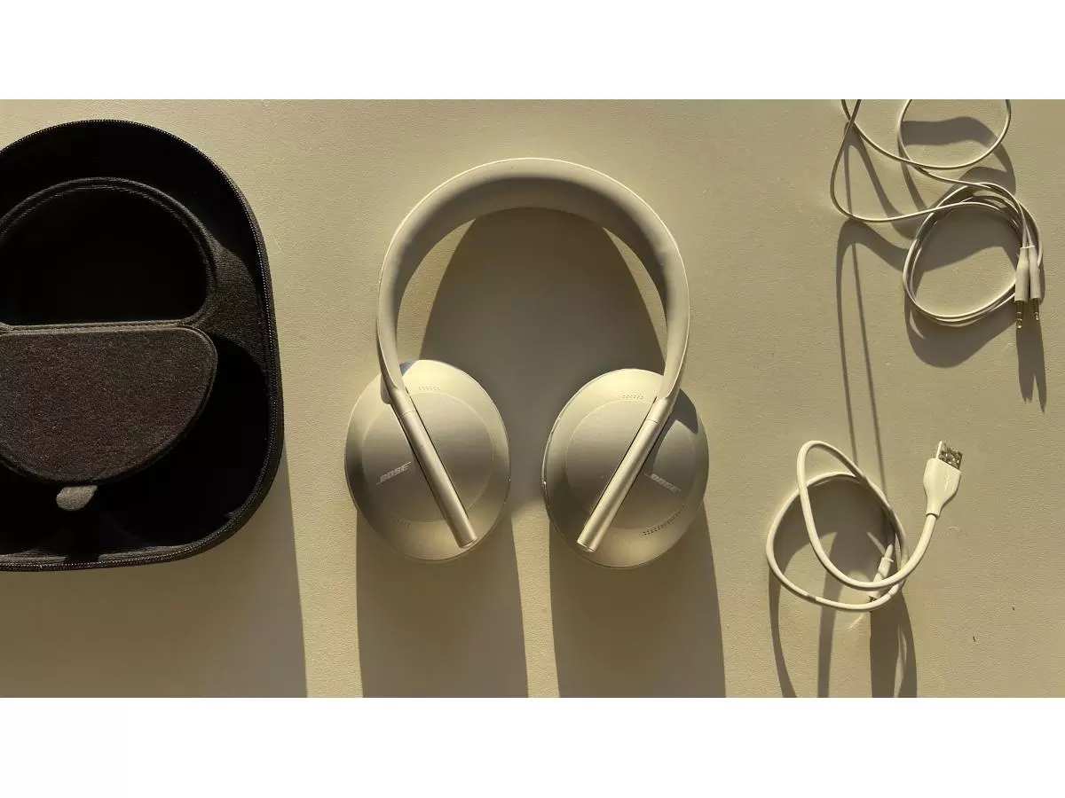 Audífonos inalámbricos Bose 700 luxe silver