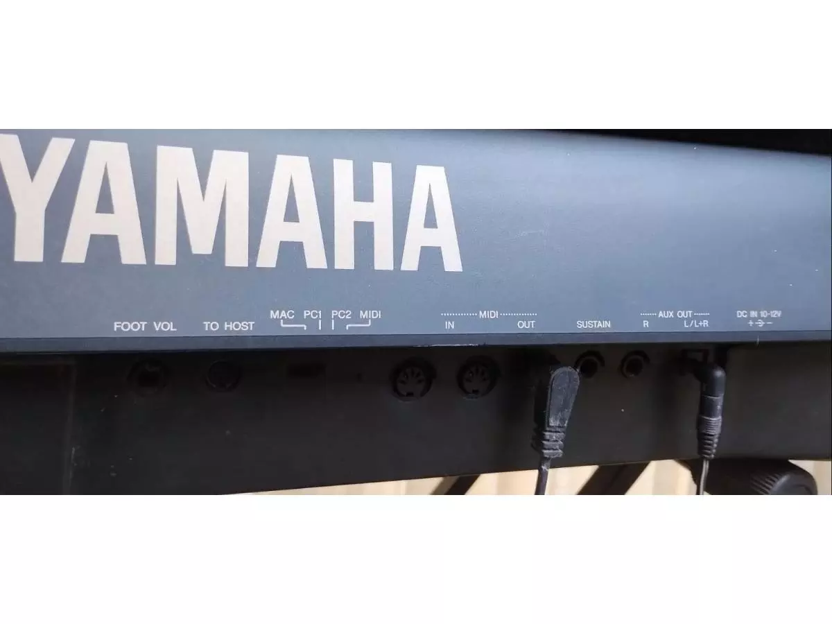 Teclado / Organo Yamaha PSR 630 - 2