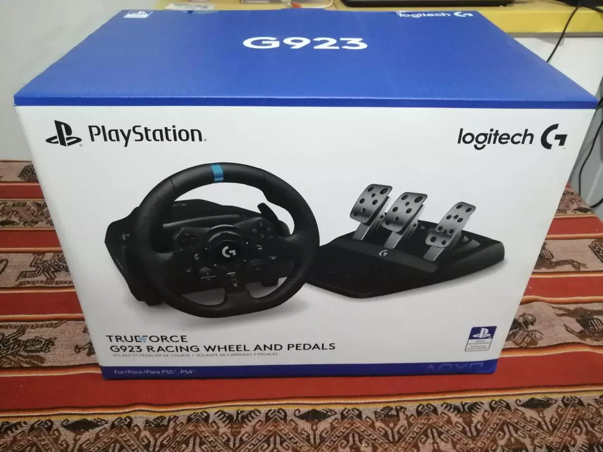 Volante de carreras y pedales para juegos - Logitech - G923 - para PS5, PS4  y PC - Logitech G