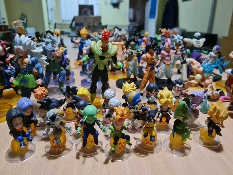 Coleccion de 84 muñecos De Dragon Ball Z San CryptoAvisos.com