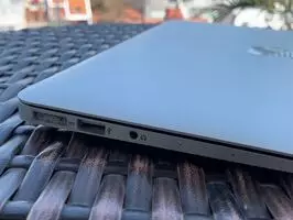 Macbook Air (13 inch, 2017) i5 8gb - Imagen 2