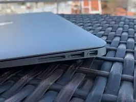 Macbook Air (13 inch, 2017) i5 8gb - Imagen 3