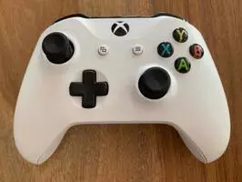 Microsoft Xbox One S - 1 Tera + Juego - Imagen 2