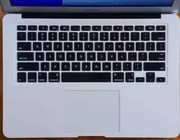 MacBook Air 2016 - i5 8GB 120GB - Imagen 2
