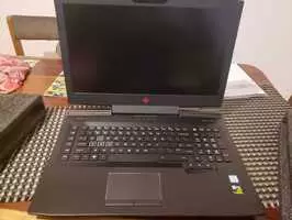 Laptop HP Omen 17.3 Gamer (modelo 17-AN198MS) - Imagen 4