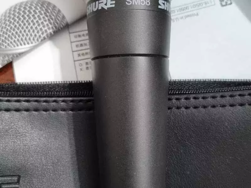 Micrófono Sure SM58 - 4