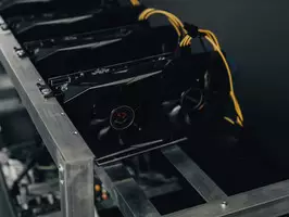 Rig de mineria AMD RX570 con 3 placas de video