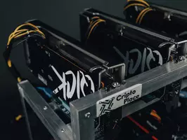 Rig de mineria AMD RX 6700XT con 3 placas de video - Imagen 4