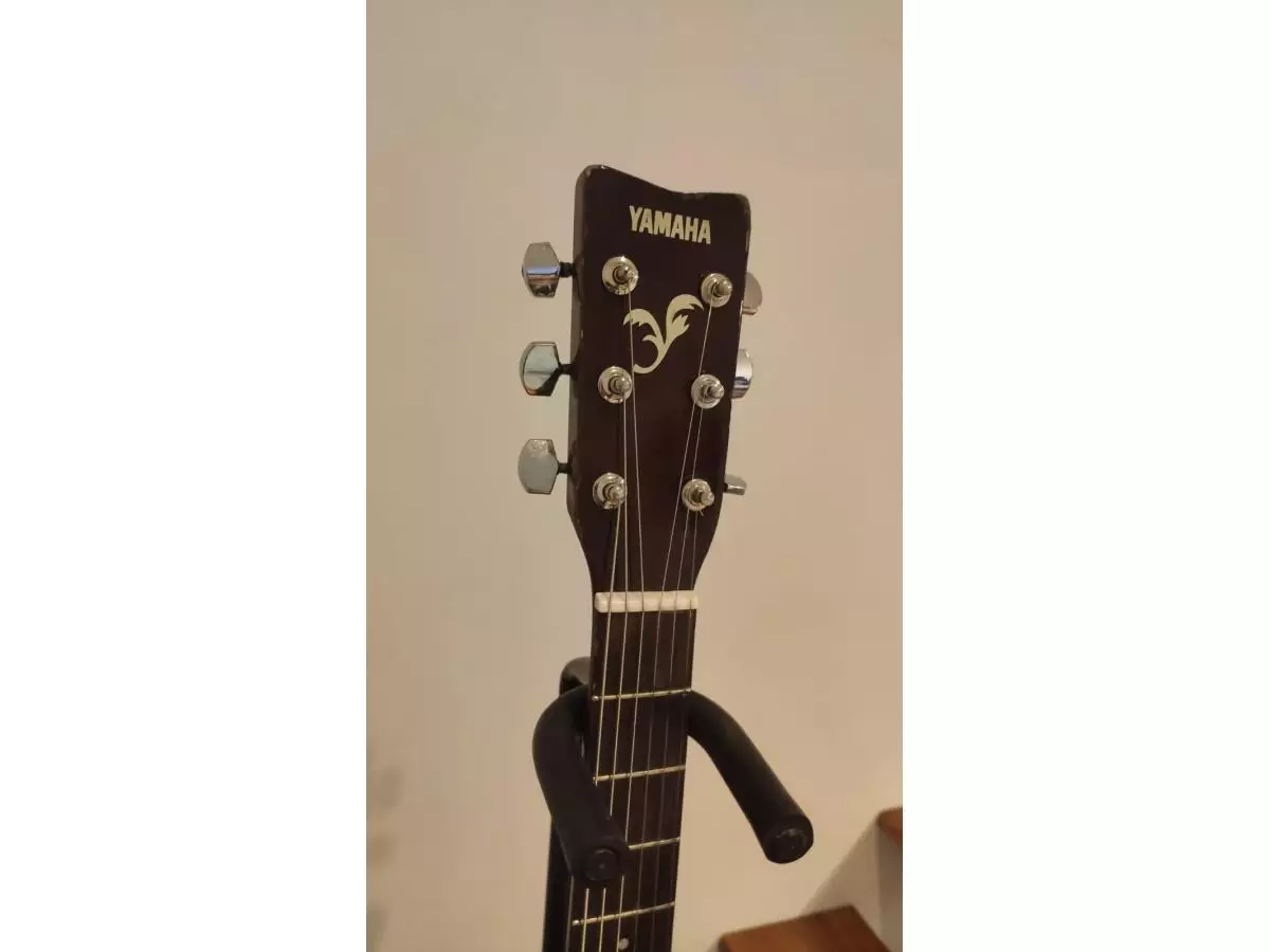 Guitarra electroacustica Yamaha FX310a mod 81 - 2