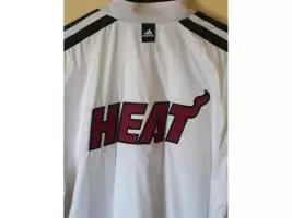 Campera Miami Heat Oficial - Imagen 9