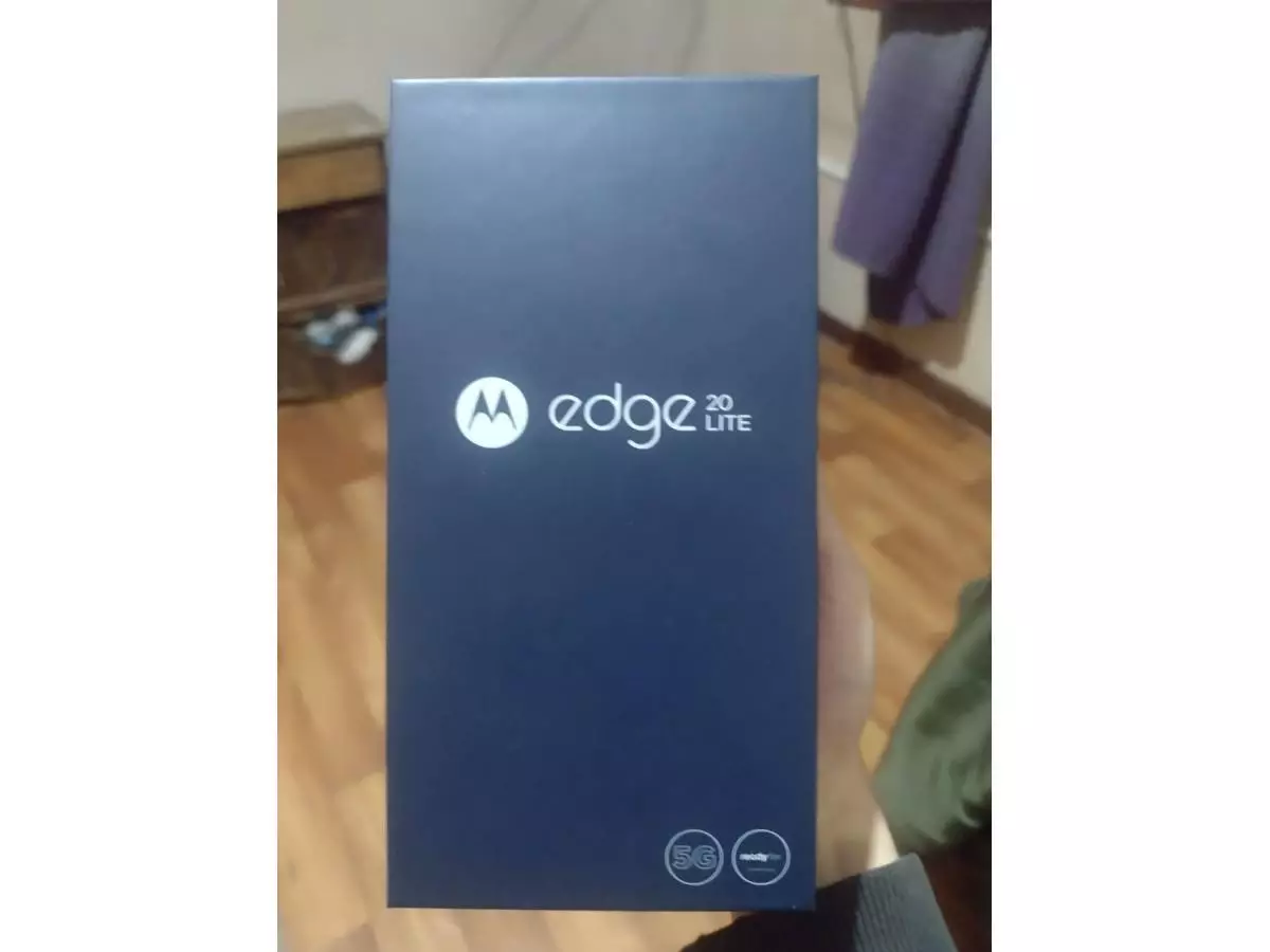 Motorola Moto Edge 20 Lite - 1