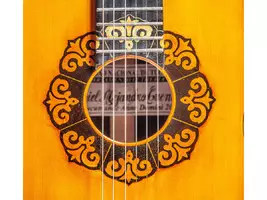 Guitarra Clásica Fabricada por Luthier - Imagen 5