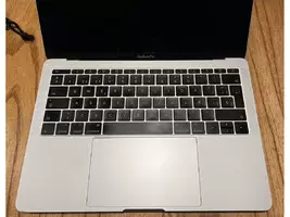 Macbook Pro 13-inch, 2017 (A1708) - Imagen 1
