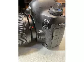 Canon 5D Mark IV en excelente estado - Imagen 5