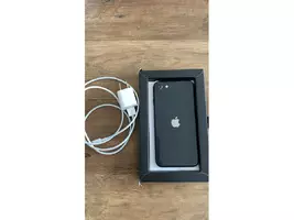 iPhone SE 2da generación - Imagen 3