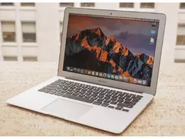 MacBook Air 13 8 ram 128 GB SSD