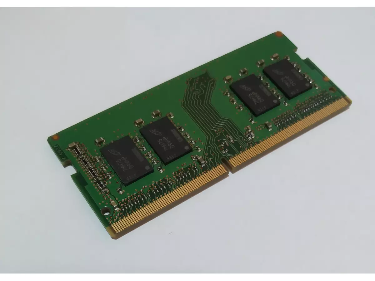 Memoria RAM Micron 8GB DDR4 2400 para Notebooks - 4