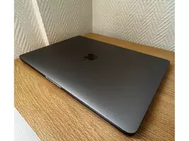 Macbook pro 2017 space grey i5 256GB SSD 8GB RAM - Imagen 9