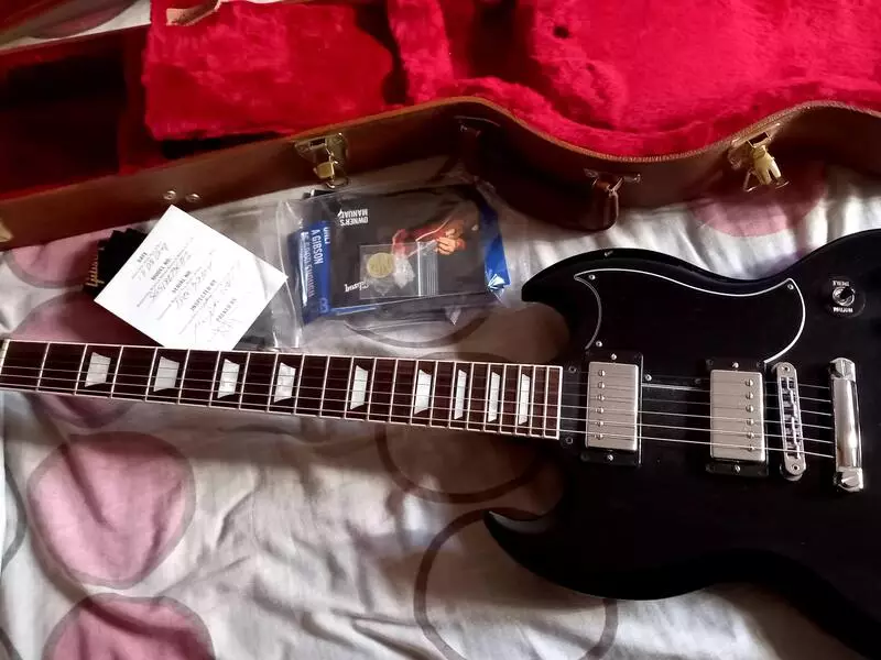 Guitarra Gibson SG Standard Ebony 2018 - 1
