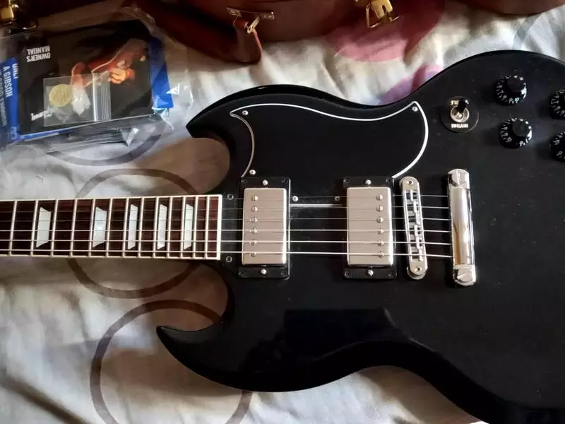 Guitarra Gibson SG Standard Ebony 2018 - 6