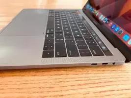 Apple MacBook Pro 13" 2017 - Intel i5 - Imagen 3